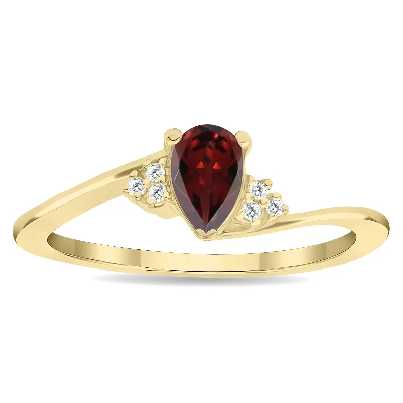 fashion rings for women -Women's Pear Shaped Garnet and Diamond Tierra Ring in 10K Yellow Gold