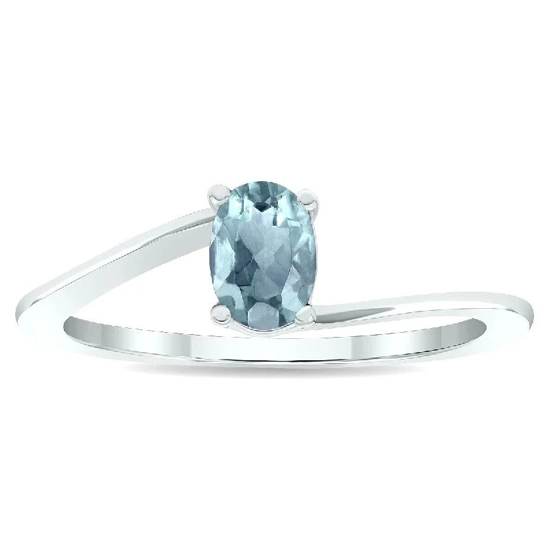 vintage solitaire diamond rings -Women's Solitaire Aquamarine Wave Ring in 10K White Gold