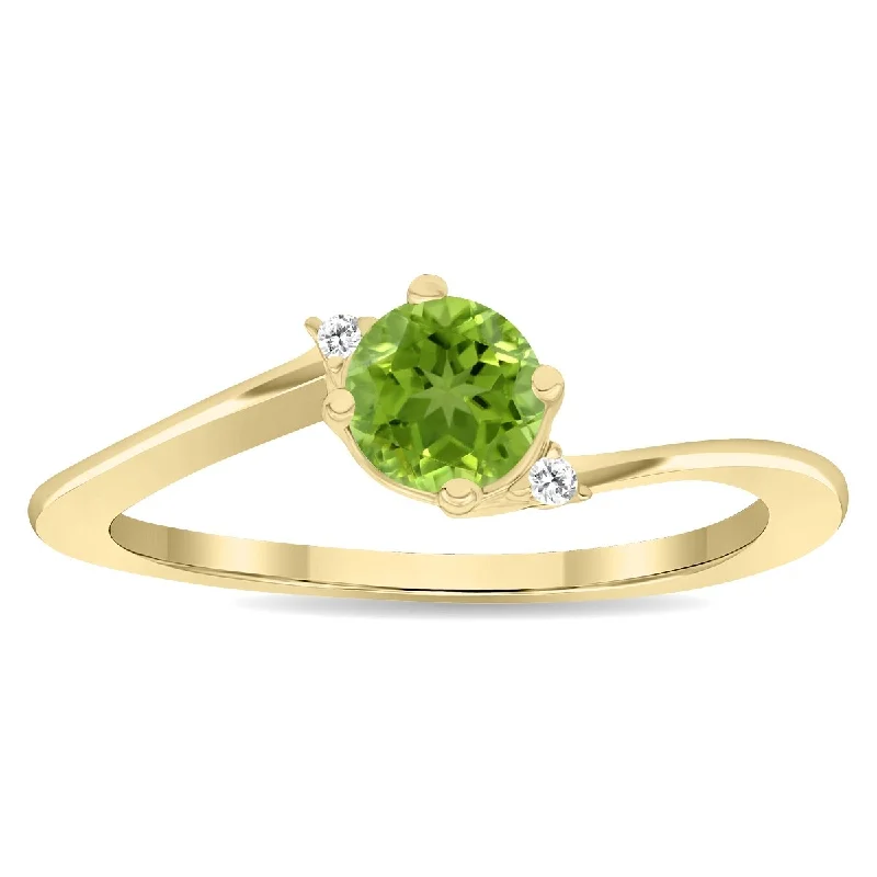 engagement rings with diamonds -Women's Round Shaped Peridot and Diamond Wave Ring in 10K Yellow Gold